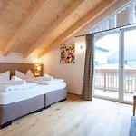 In Zell Am Near Slopes شاليه *