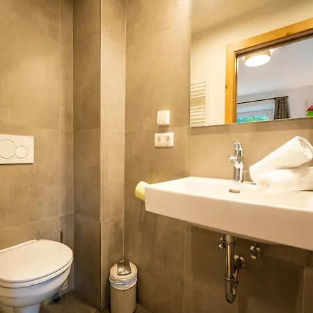 Шале In Zell Am Near Slopes Фуш-ан-дер-Гросглокнерштрассе