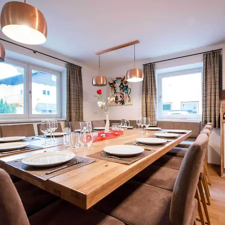 In Zell Am Near Slopes * Фуш-ан-дер-Гросглокнерштрассе