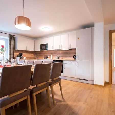 In Zell Am Near Slopes Шале