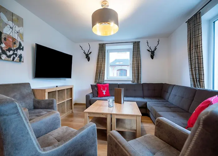 Dağ evi In Zell Am Near Slopes