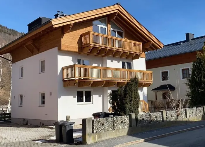 In Zell Am Near Slopes